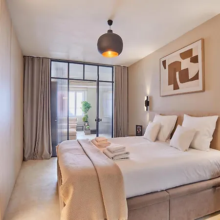 Superb Duplex In The Center Of *