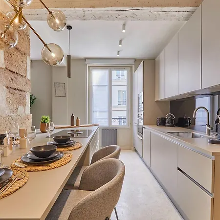 Superb Duplex In The Center Of Apartment Paris